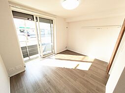 ビクトワールII 103 1階1Kのリビング/ダイニング