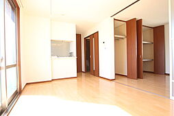 エレガンスIII 104 1階1LDKのリビング/ダイニング