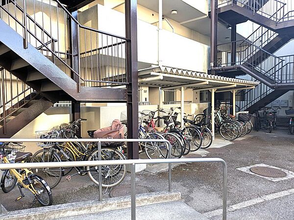 居住者専用駐輪場を完備。日常使いにも便利です。