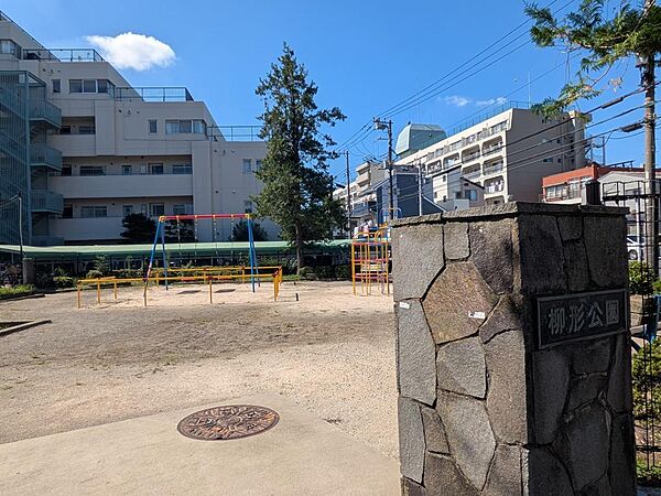 お子様と遊べる公園が近くにございます♪（2026年10月撮影）