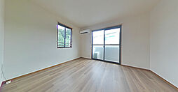 レジデンス 201 2階1LDKのリビング/ダイニング