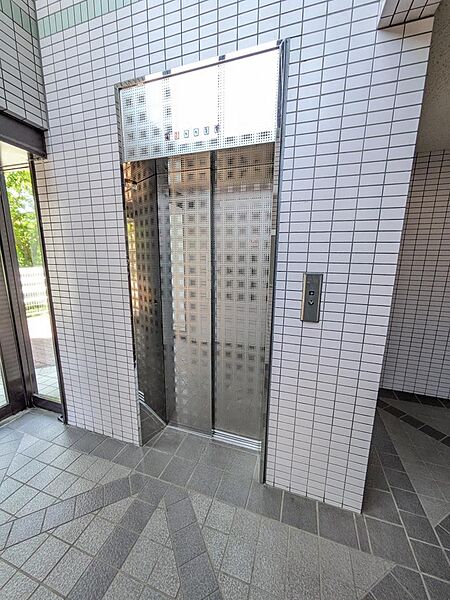 エレベーター有り♪※4階には停止しません。