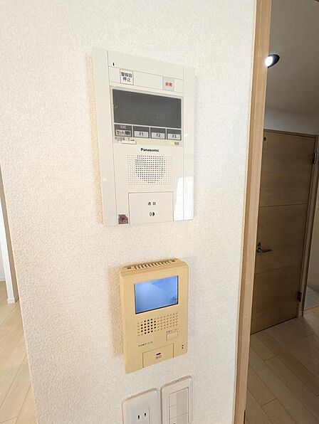 来訪者を確認できるTVモニターホンです。（2026年8月撮影）