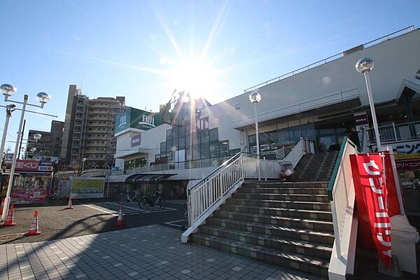 Fuji善行店（約1330m）