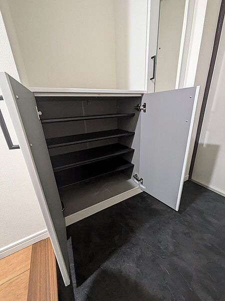 玄関を拡大表示
