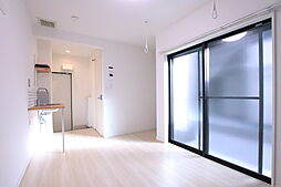 パイシーズＨ 102 1階ワンルームのリビング/ダイニング