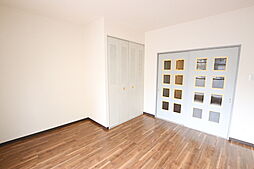 ボワ・トーリン 107 1階1Kのリビング/ダイニング