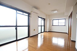 岡安ビル 801 8階2SLDKのリビング/ダイニング