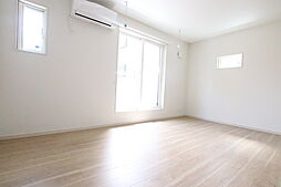 ブルーホークＢ 102 1階1Kのリビング/ダイニング