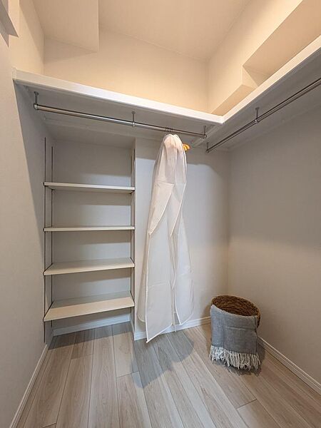 家具・調度品は販売価格に含まれておりません。