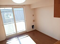 カルムメゾン 202 2階1LDKのリビング/ダイニング