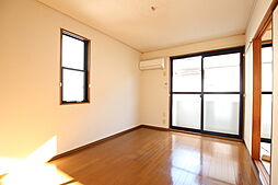 ラ・フォンテーヌ 101 1階2Kのリビング/ダイニング