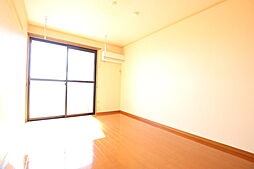 イズミハイツ 203 2階2Kのリビング/ダイニング