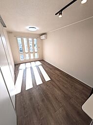 カーサ・デル・ソーレ八幡 201 2階2LDKのリビング/ダイニング