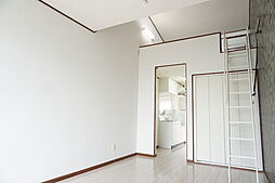 サンヒルズ桜ケ丘 203 2階ワンルームのリビング/ダイニング