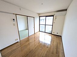 グリーンライフ 202 2階3DKのリビング/ダイニング