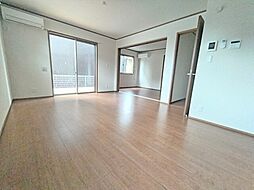 コンフォート岩沼 101 1階2LDKのリビング/ダイニング