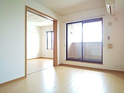 メゾン・ド・ＭＫ　Ａ 201 2階2LDKのリビング/ダイニング