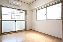 ピーススクエア 202 2階2DKのリビング/ダイニング