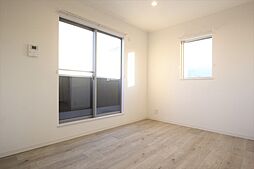 伊予鉄道横河原線 見奈良駅 徒歩4分の賃貸アパート 2階1LDKのリビング/ダイニング