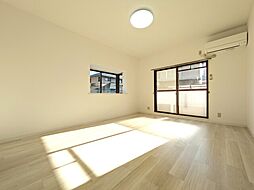 伊予鉄道横河原線 久米駅 徒歩5分の賃貸マンション 1階1DKのリビング/ダイニング