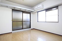 ピカデリーサーカス緑町 202 2階ワンルームのリビング/ダイニング