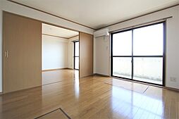 ルネス余戸 703 7階2LDKのリビング/ダイニング