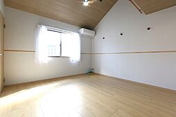 Ｇａｒａｇｅ　Ｄ’ｓ　Ｋｕｍｅ 02 2階1SLDKのリビング/ダイニング