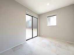 ＥＡＲＬ’Ｓ　ＣＯＵＲＴ西垣生 105 1階2LDKのリビング/ダイニング