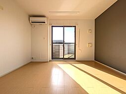 レジデンスＴ・ＩＹＯ・Ｂ 102 1階ワンルームのリビング/ダイニング