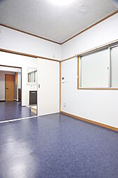 伊予鉄道環状線(JR松山駅経由) 鉄砲町駅 徒歩4分の賃貸マンション 1階1DKのリビング/ダイニング