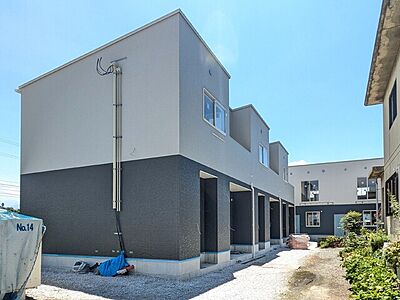 外観：建築中