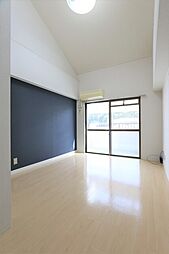 伊予鉄道環状線(JR松山駅経由) 赤十字病院前駅 徒歩5分の賃貸マンション 5階1Kのリビング/ダイニング