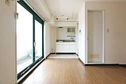 サンプラザ・ベビードール 408 4階ワンルームのリビング/ダイニング