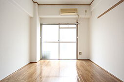 伊予鉄道本町線 本町三丁目駅 徒歩4分の賃貸マンション 3階1Kのリビング/ダイニング