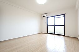 伊予鉄道本町線 本町六丁目駅 徒歩22分の賃貸マンション 2階1Kのリビング/ダイニング