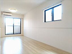 伊予鉄道郡中線 地蔵町駅 徒歩10分の賃貸アパート 2階2LDKのリビング/ダイニング