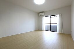 ラフール築山 203 2階ワンルームのリビング/ダイニング