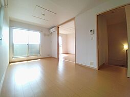 伊予鉄道郡中線 松前駅 徒歩4分の賃貸アパート 2階2LDKのリビング/ダイニング