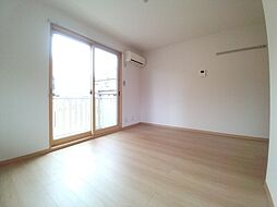 伊予鉄道高浜線 衣山駅 徒歩3分の賃貸アパート 1階2DKのリビング/ダイニング