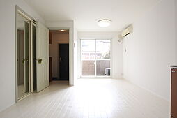 伊予鉄道郡中線 新川駅 徒歩2分の賃貸アパート 1階1LDKのリビング/ダイニング