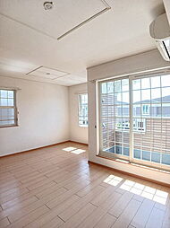 JR豊肥本線 武蔵塚駅 3.6kmの賃貸アパート 2階1LDKのリビング/ダイニング