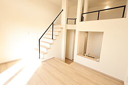 プルメリア神園 205 2階ワンルームのリビング/ダイニング