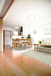 メゾン蔵原 402 4階2LDKのリビング/ダイニング