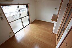 リバーサイド仲畑 402 4階1Kのリビング/ダイニング