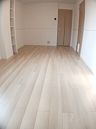 グラン・ソレイユ 105 1階2Kのリビング/ダイニング