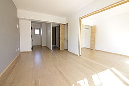 ユーミー中原　Ｂ棟 202 2階1LDKのリビング/ダイニング