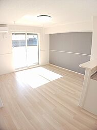 ベレ・ハーモニー 103 1階1LDKのリビング/ダイニング