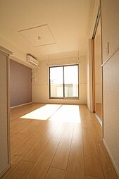 エターナルIV 203 2階2LDKのリビング/ダイニング