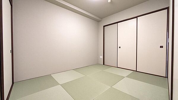 落ち着いた雰囲気の和室
